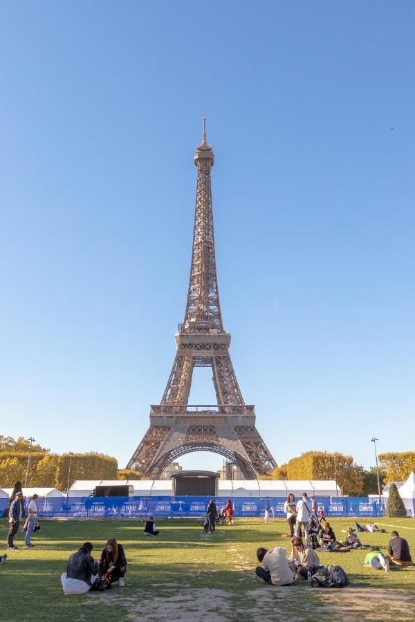 Suite Raphael Tour Eiffel Parijs Buitenkant foto